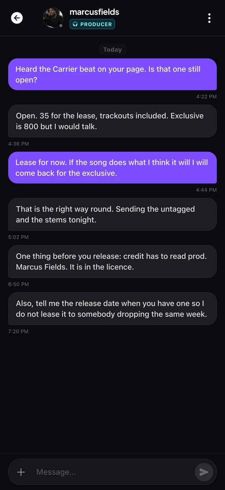 A KollabMe chat thread between an artist and a producer